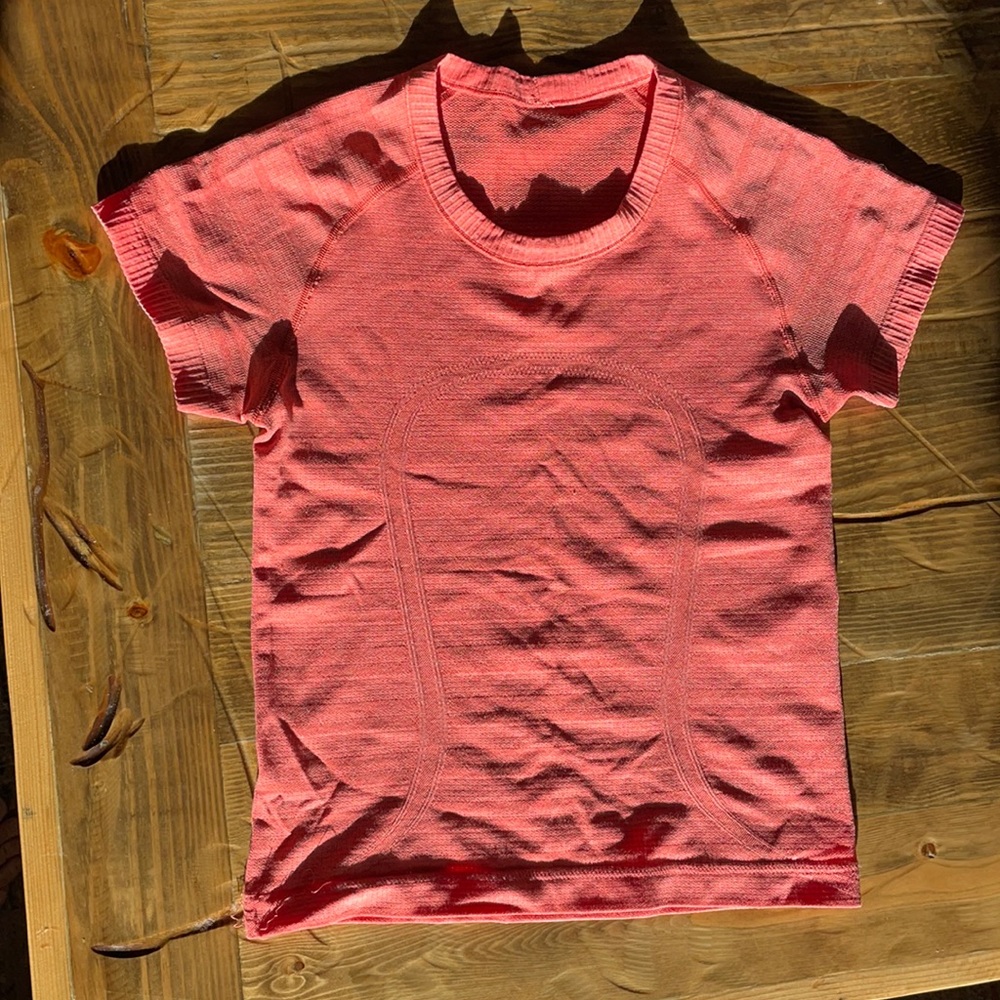 Lululemon Swiftly Tech short sleeve shirt, size 4